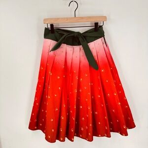 Unique Vintage Strawberry Skirt Size M Fruit Print Retro Fashion Rockabilly